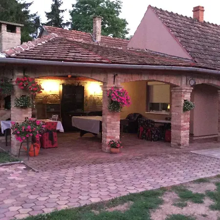 Holiday Home Balatonbereny Balatonberény